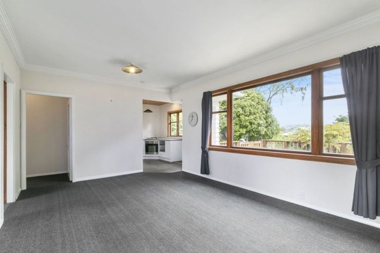 Photo of property in 10 Hugh Duncan Street, Haywards, Lower Hutt, 5018