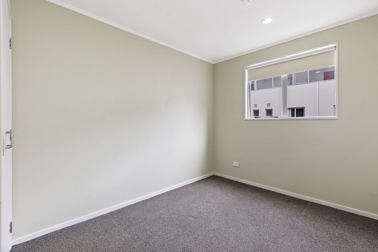 Photo of property in 325/26 Morningside Drive, Morningside, Auckland, 1025