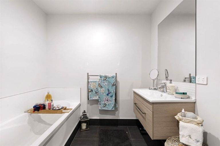 Photo of property in 7/4163 Great North Road, Glen Eden, Auckland, 0602