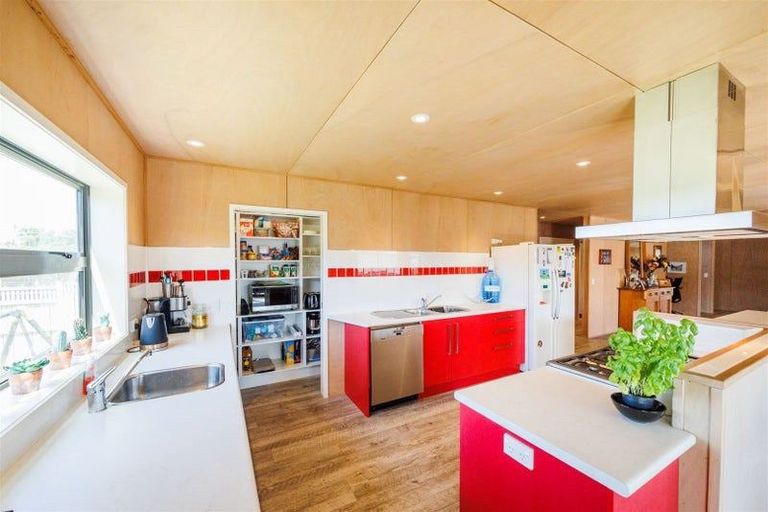 Photo of property in 35 Barling Street, Himatangi Beach, Foxton, 4891