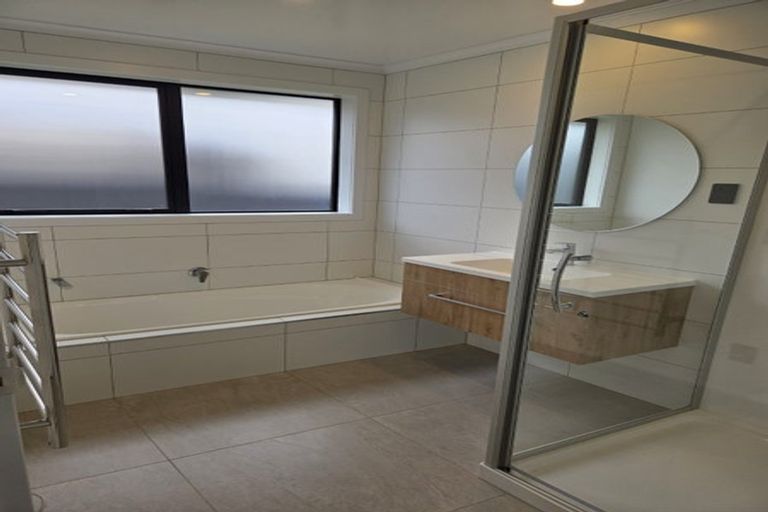 Photo of property in 3 Arohanui Road, Karaka, 2124