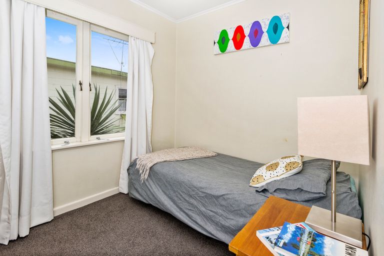 Photo of property in 1/450 Great South Road, Opaheke, Papakura, 2113