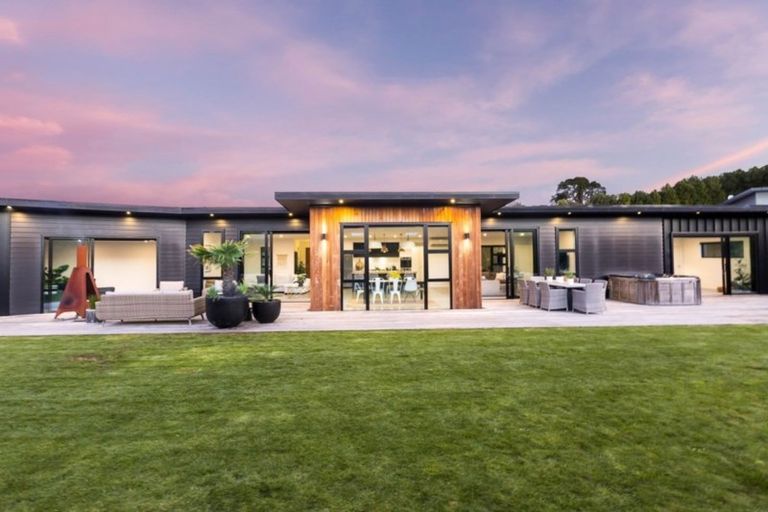 Photo of property in 46a Emerald Hill Drive, Birchville, Upper Hutt, 5018