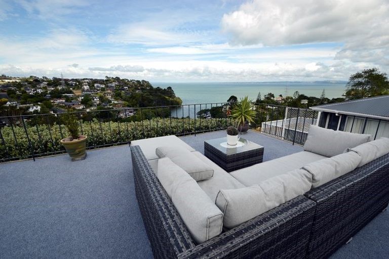 Photo of property in 42 Lynbrooke Avenue, Blockhouse Bay, Auckland, 0600