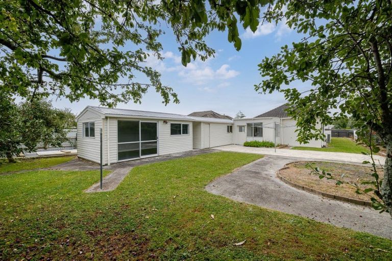Photo of property in 3 Manchester Street, Takaro, Palmerston North, 4412