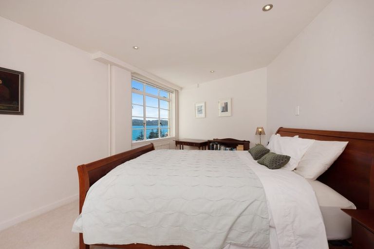 Photo of property in Wharenui Apartments, 274 Oriental Parade, Oriental Bay, Wellington, 6011