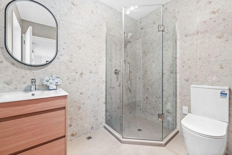 Photo of property in 192 Henwood Road, Westgate, 0814