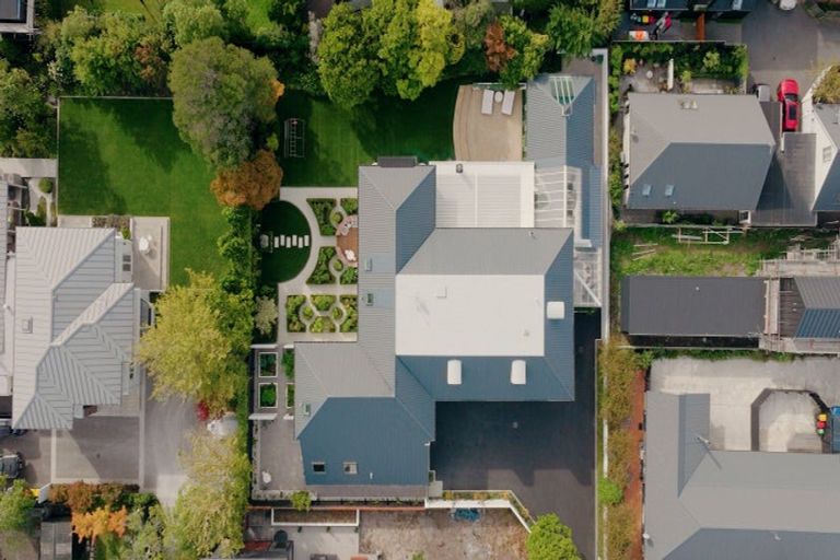 Photo of property in 93 Carlton Mill Road, Merivale, Christchurch, 8014