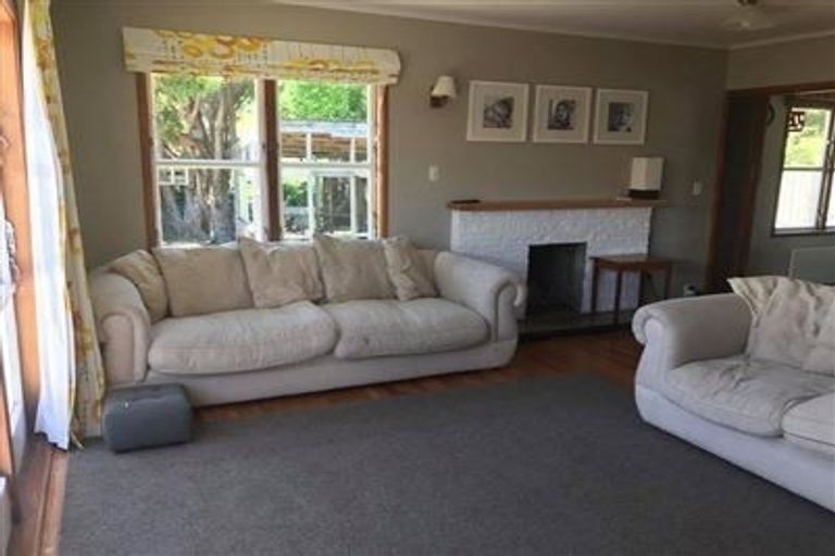 Photo of property in 13 Toenga Road, Pukerua Bay, 5026