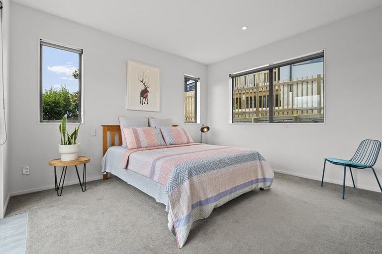 Photo of property in 30 Aldon Lane, The Gardens, Auckland, 2105