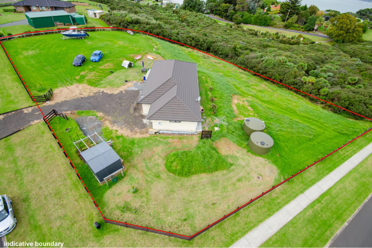 Photo of property in 2 Allan Road, Awhitu, Waiuku, 2684