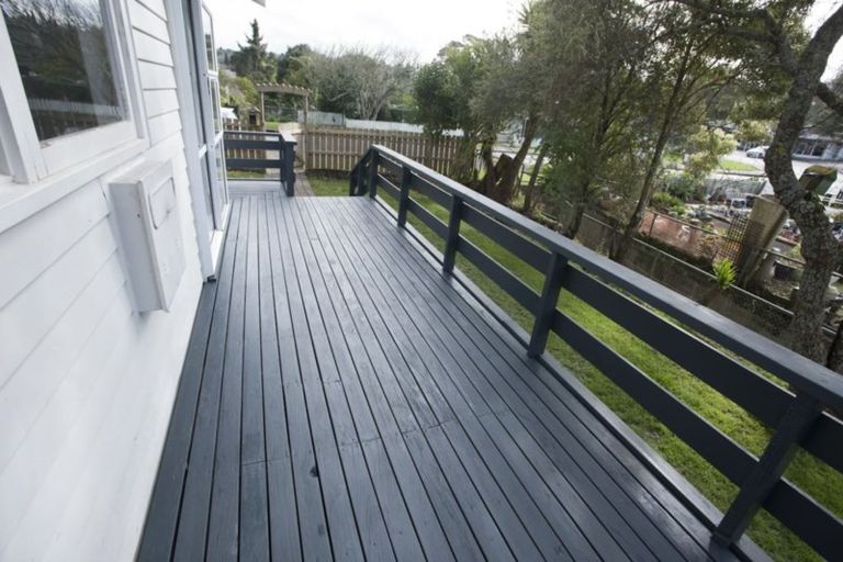 Photo of property in 1/6 Lingfield Street, Glenfield, Auckland, 0629