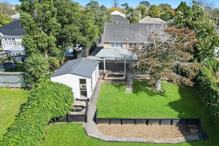 Photo of property in 8 Casey Avenue, Fairfield, Hamilton, 3214