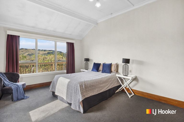 Photo of property in 32 Adderley Terrace, Ravensbourne, Dunedin, 9022