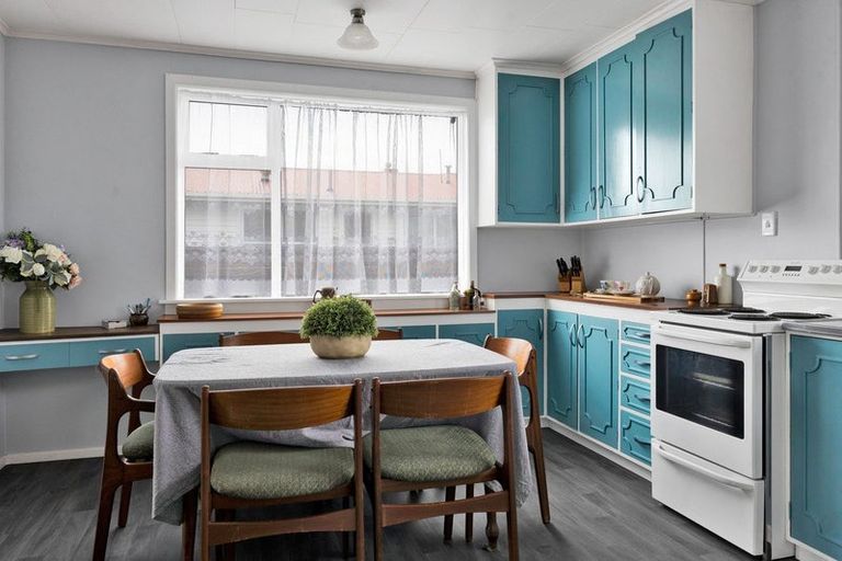 Photo of property in 14 Murray Avenue, Hawera, 4610