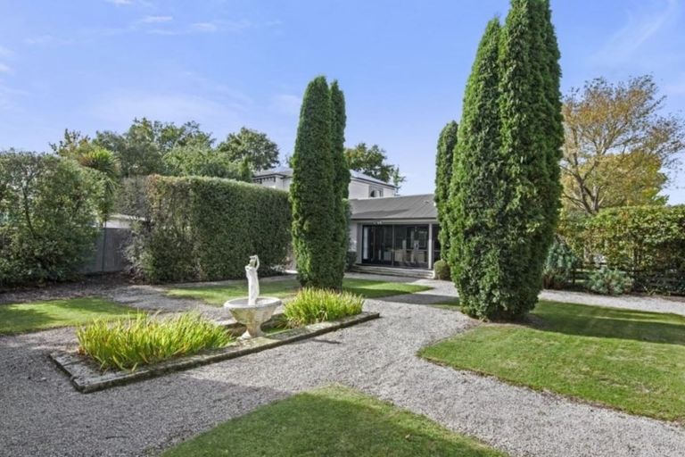 Photo of property in 51 Halswell Junction Road, Halswell, Christchurch, 8025