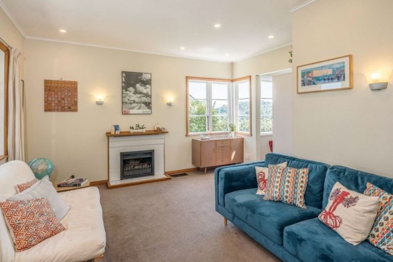 Photo of property in 8 Leveson Street, Strathmore Park, Wellington, 6022