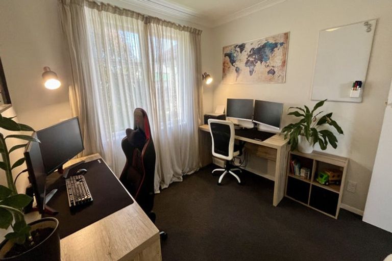 Photo of property in 72 Hikurangi Street, Trentham, Upper Hutt, 5018