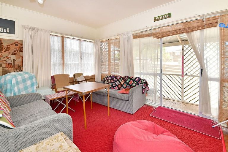 Photo of property in 175 Vipond Road, Stanmore Bay, Whangaparaoa, 0932