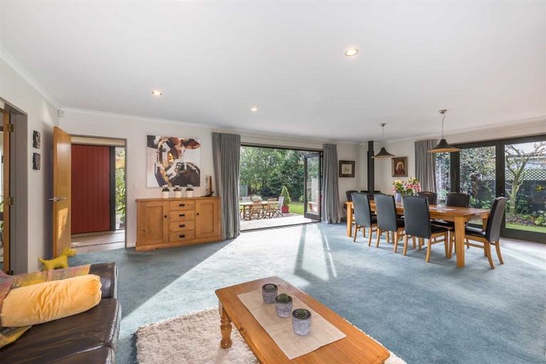 Photo of property in 14 Aylmer Street, Somerfield, Christchurch, 8024