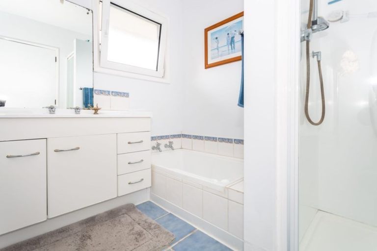 Photo of property in 16 Pound Road, Leeston, 7632