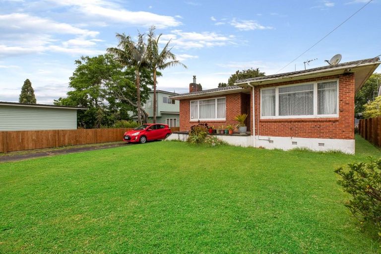 Photo of property in 6 River Road, Te Atatu Peninsula, Auckland, 0610