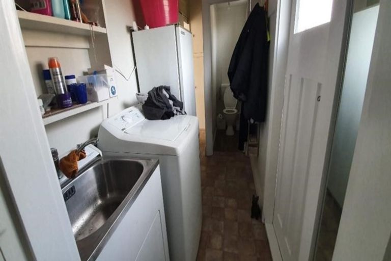 Photo of property in 17 Ensors Road, Opawa, Christchurch, 8023