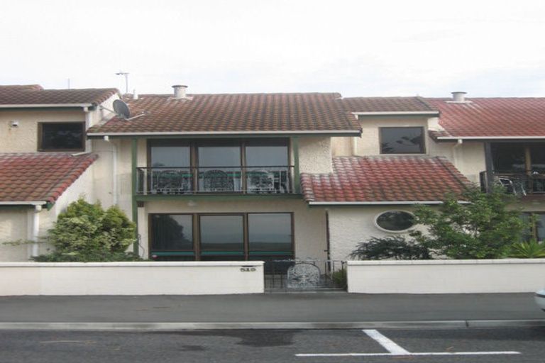 Photo of property in 519 Marine Parade, Napier South, Napier, 4110