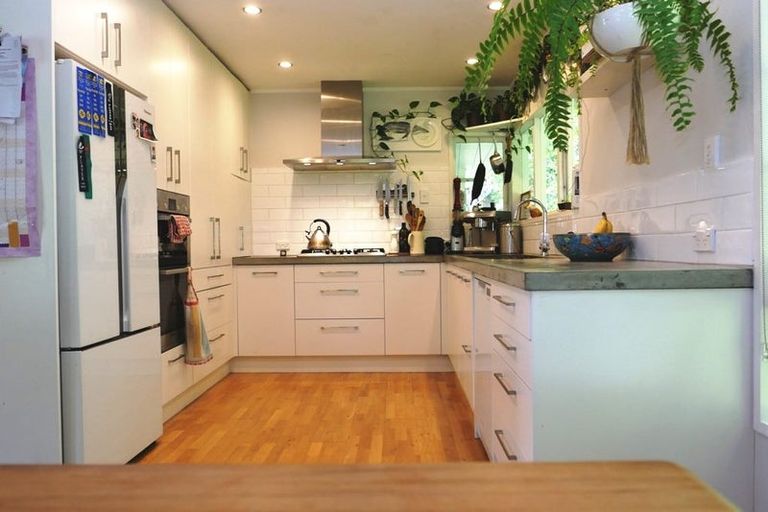 Photo of property in 23 Clunie Avenue, Raumati South, Paraparaumu, 5032