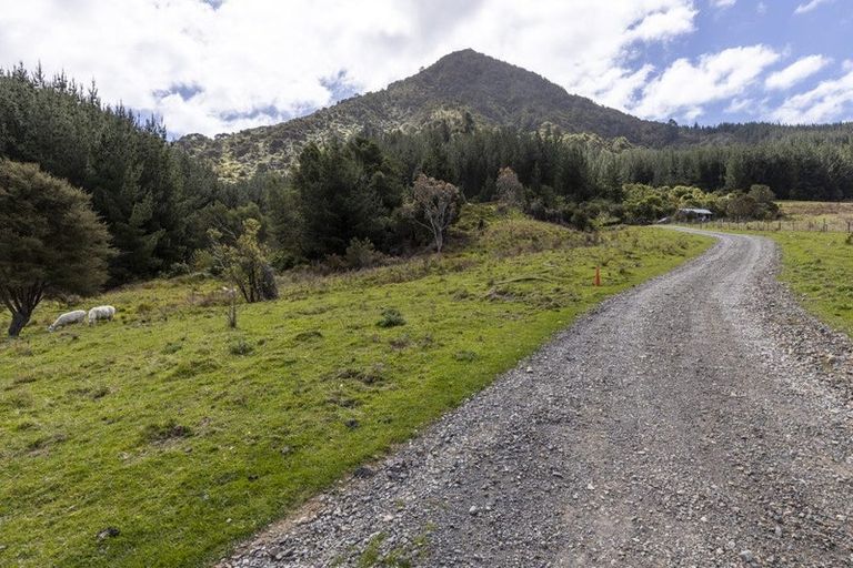 Photo of property in 300 State Highway 1, Mount Pleasant, Blenheim, 7273