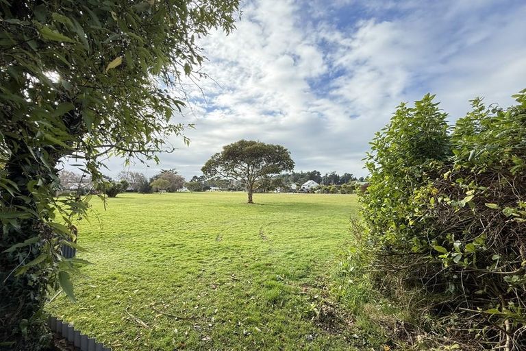 Photo of property in 64 Park Terrace, Waikuku Beach, 7473