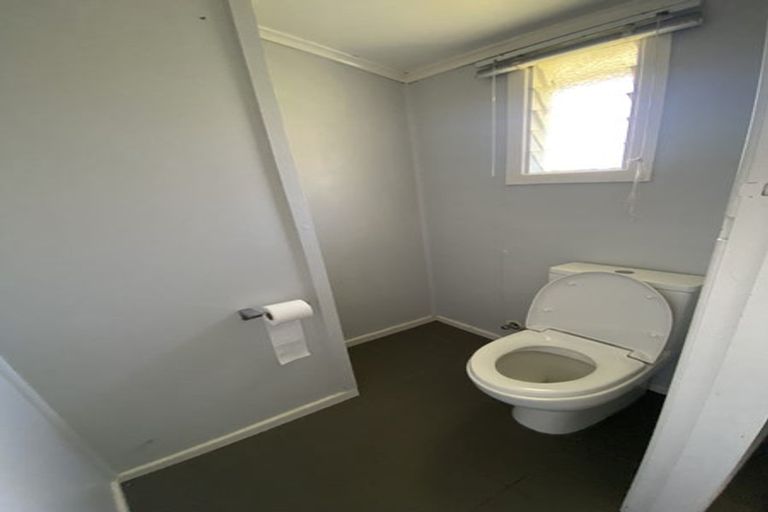 Photo of property in 109 Island Bay Road, Beach Haven, Auckland, 0626