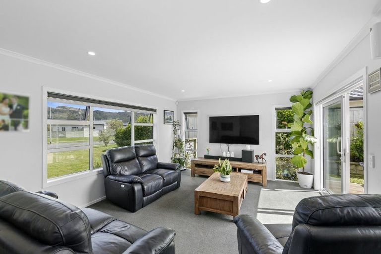 Photo of property in 38 Brian Morgan Terrace, Wainuiomata, Lower Hutt, 5014