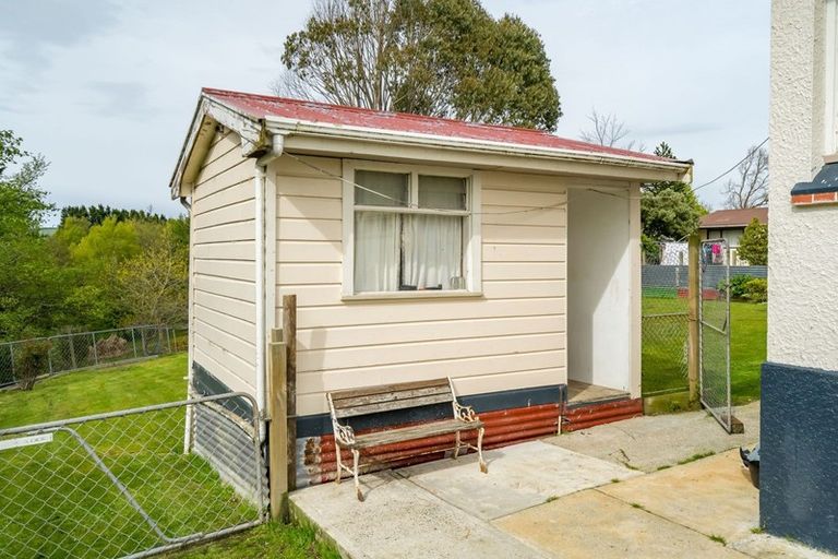 Photo of property in 3 Stuart Street, Owaka, 9535