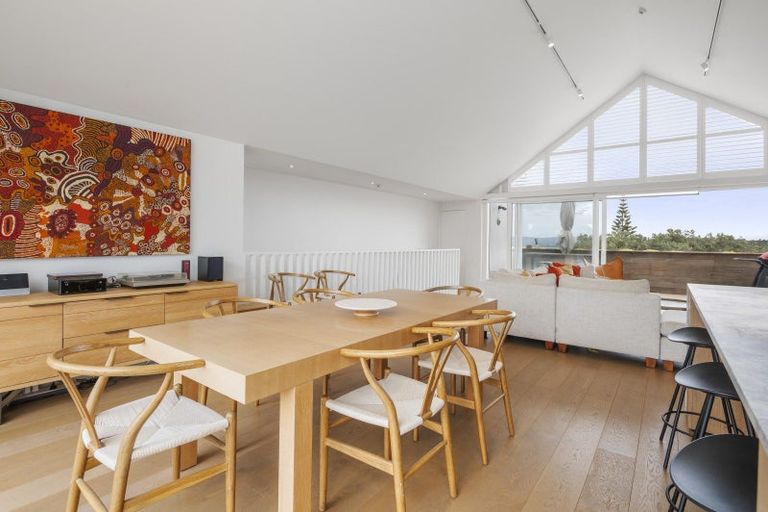 Photo of property in 92c Hinemoa Street, Birkenhead, Auckland, 0626