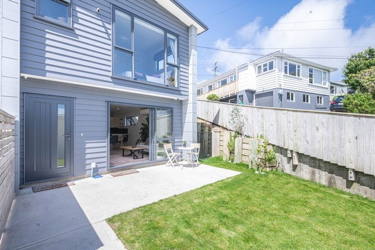 Photo of property in 41 Brindle Way, Newlands, Wellington, 6037