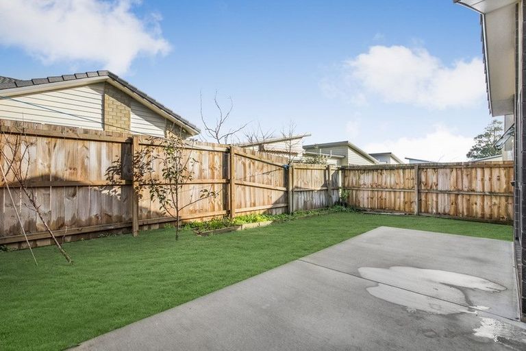 Photo of property in 39 Totara Meadows Court, Wiri, Auckland, 2104