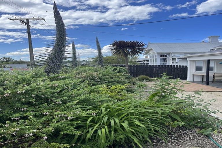 Photo of property in 21 Wharfe Street, South Hill, Oamaru, 9400