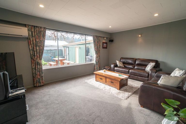 Photo of property in 61 Dunstan Road, Alexandra, 9320