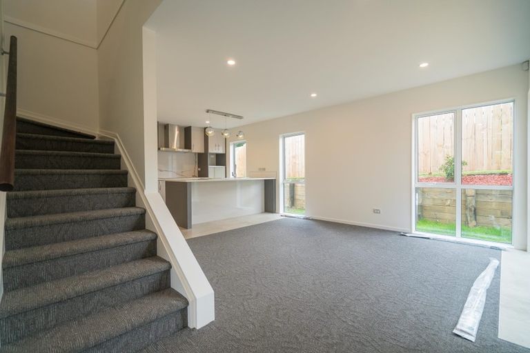 Photo of property in 10 Okareka Place, Pakuranga Heights, Auckland, 2010