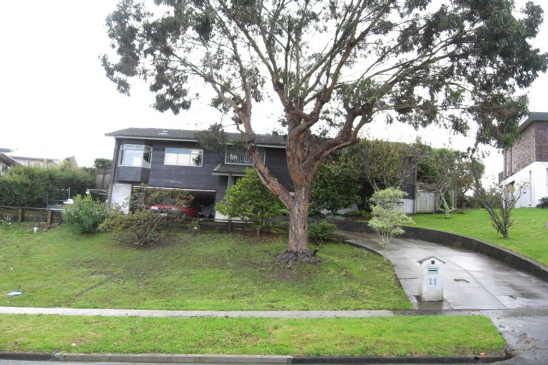 Photo of property in 11 Cheriton Road, Mellons Bay, Auckland, 2014