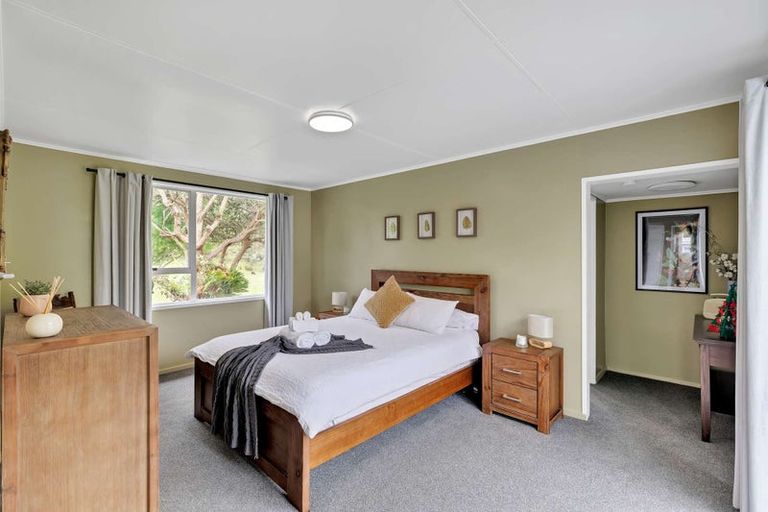 Photo of property in 3265 South Head Road, South Head, Helensville, 0874