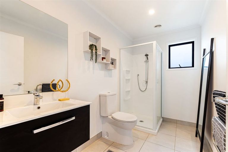 Photo of property in 10 Frank Gill Road, Hobsonville, Auckland, 0616