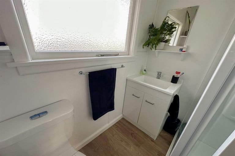 Photo of property in 70 Mckenzie Street, Geraldine, 7930