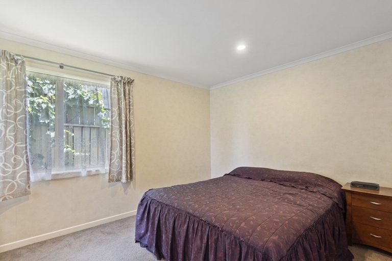 Photo of property in 1 Sovereign Isle Lane, Rototuna, Hamilton, 3210