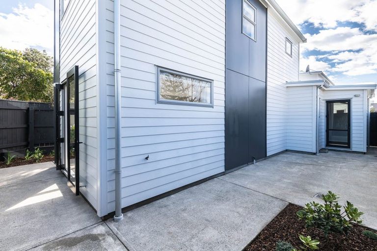 Photo of property in 24b Main Road, Titahi Bay, Porirua, 5022
