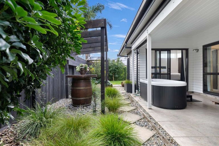 Photo of property in 299b Dickson Road, Papamoa Beach, Papamoa, 3118