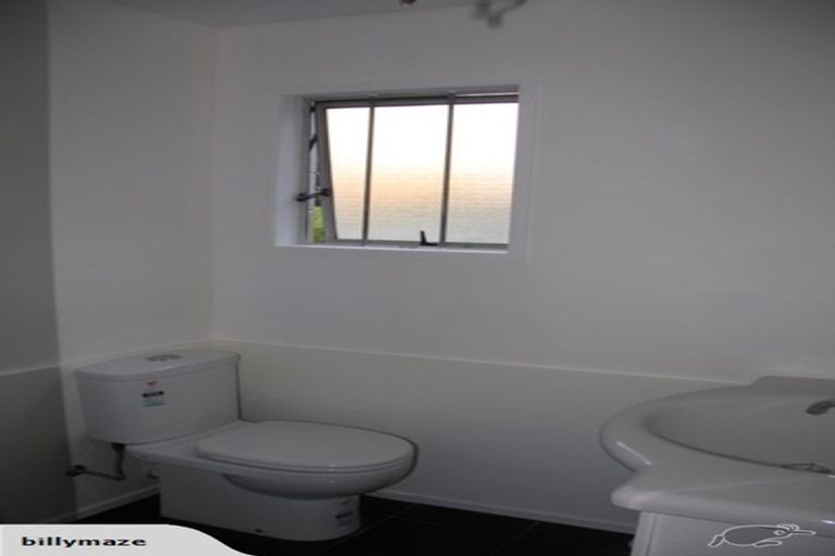 Photo of property in 35 Marriott Road, Pakuranga, Auckland, 2010