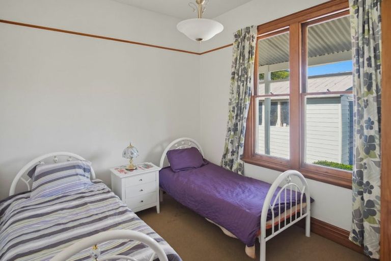 Photo of property in 133 Somerfield Street, Somerfield, Christchurch, 8024