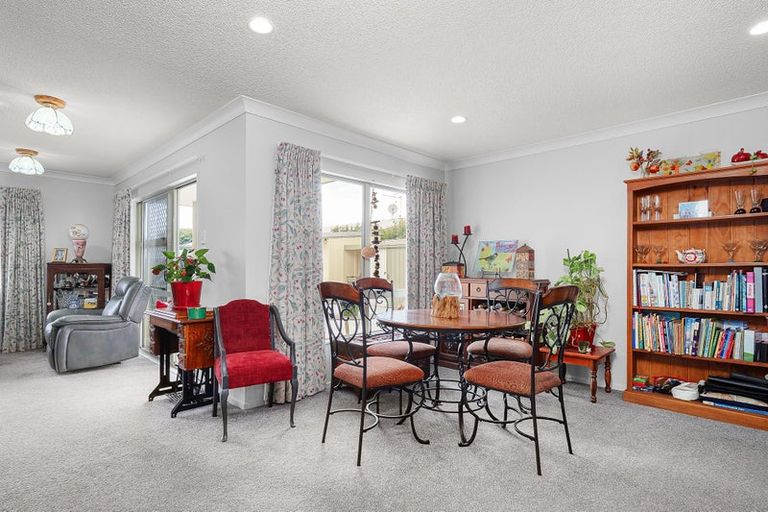 Photo of property in 106 Burns Street, Leamington, Cambridge, 3432